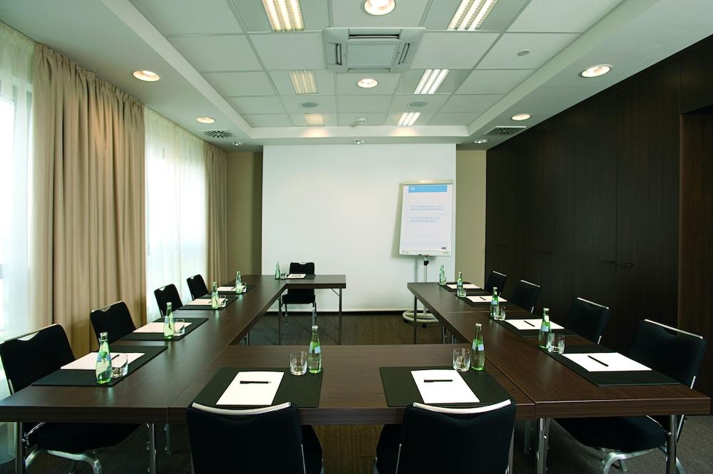 Hotel Nh Ludwigsburg Esterno foto